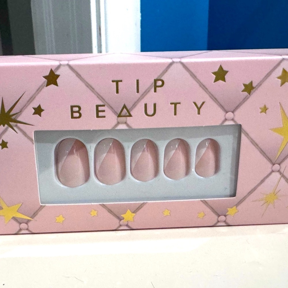 💅✨ Tip Beauty “Baby Birthday Suit” Short Nails – Nude, Chic & Effortlessly 💅✨